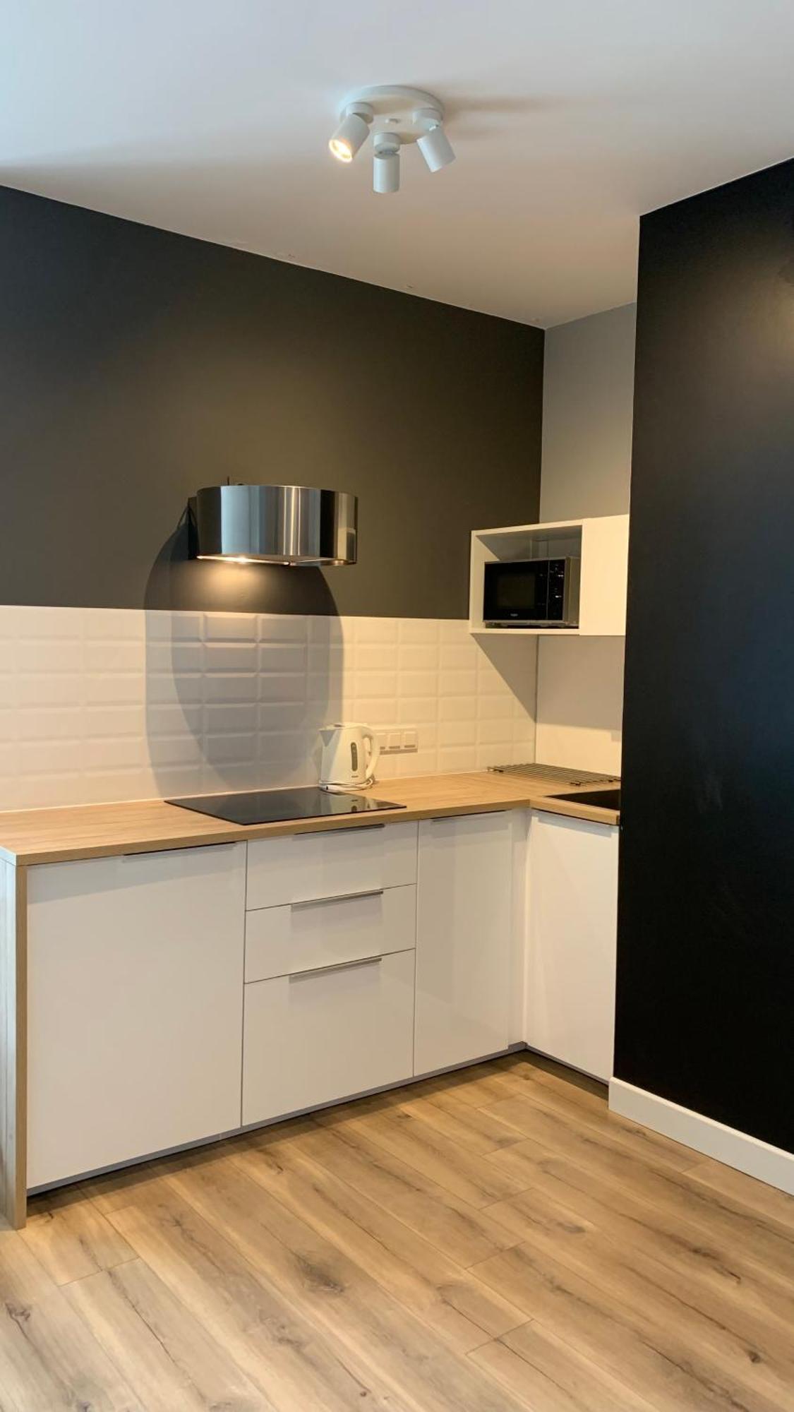 Close To Chopin Airport, Cybernetyki, Free Parking By Cosmo Spirit Warsaw Exterior photo